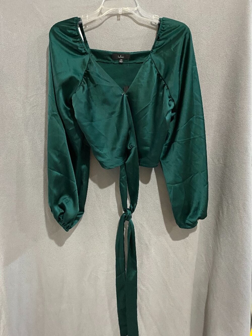 Lulus Emerald Green Satin Tie Front Crop Top XS Long Sleeve Party Blouse NWT